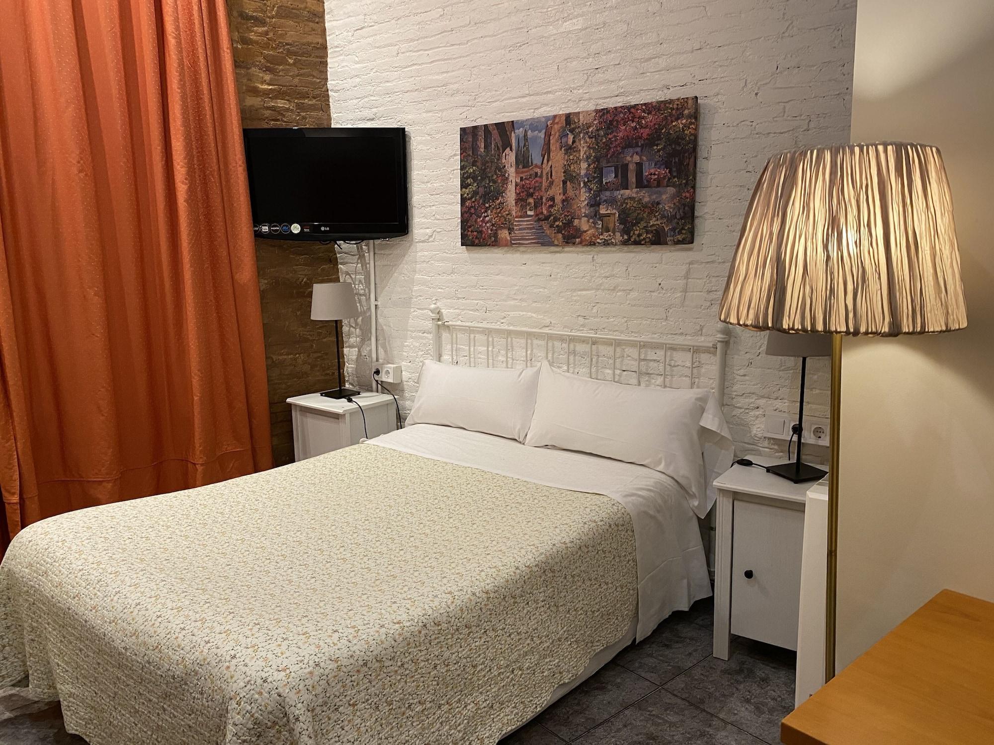 Hostal Orleans Барселона Экстерьер фото