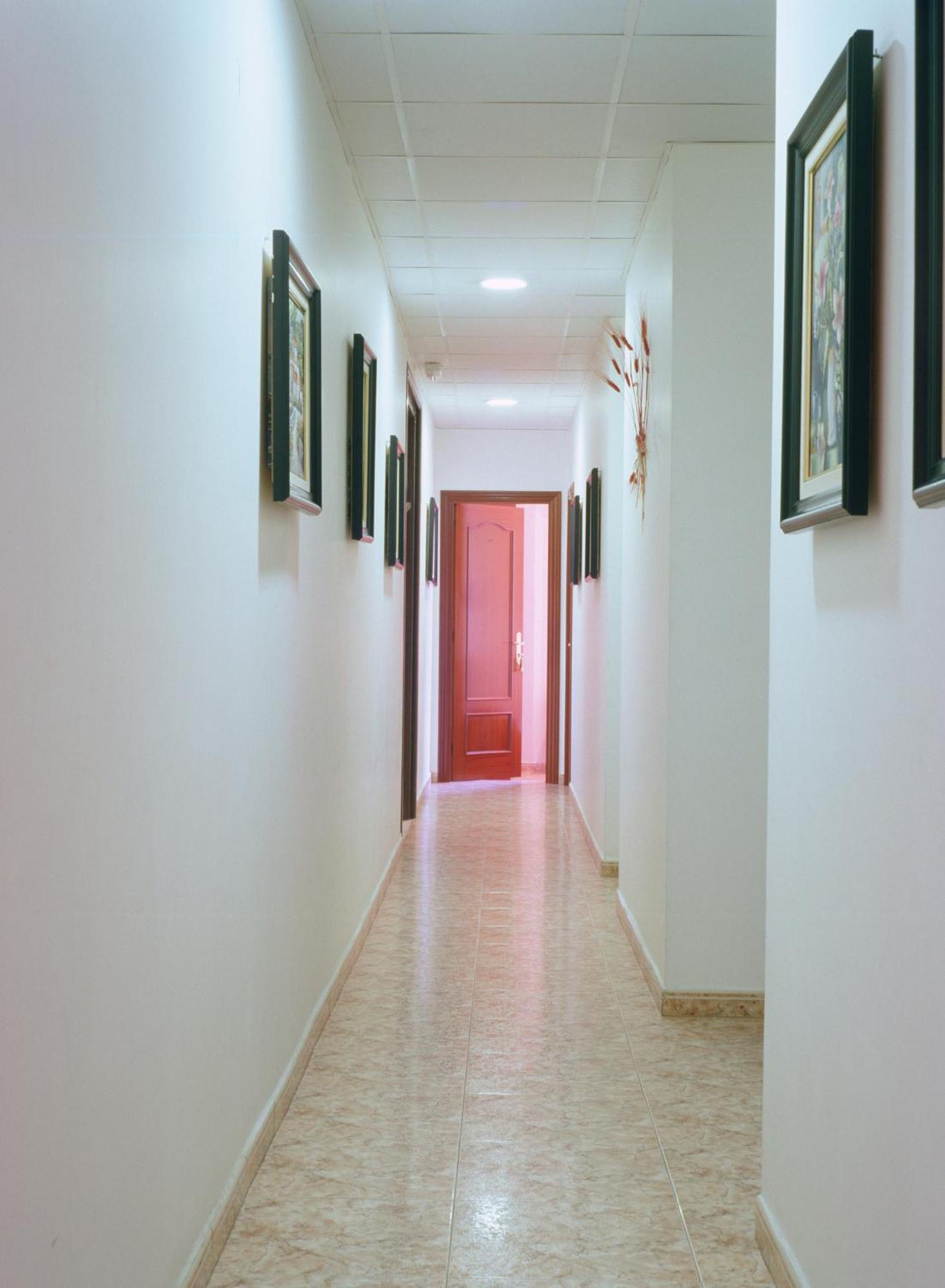 Hostal Orleans Барселона Интерьер фото